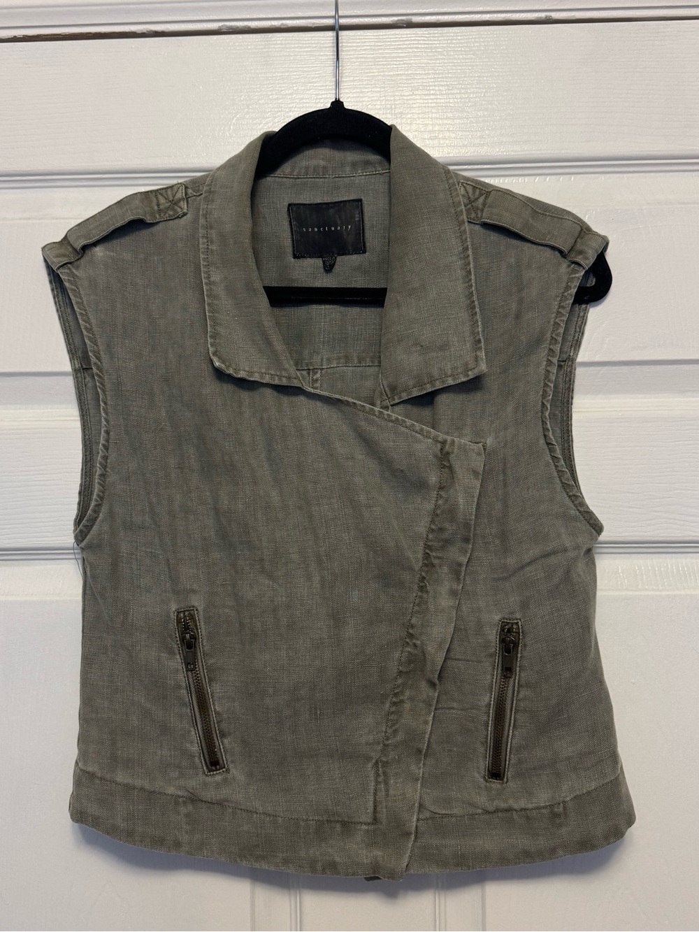 Sanctuary Sleeveless Asymmetrical Zip Vest in Olive Gray